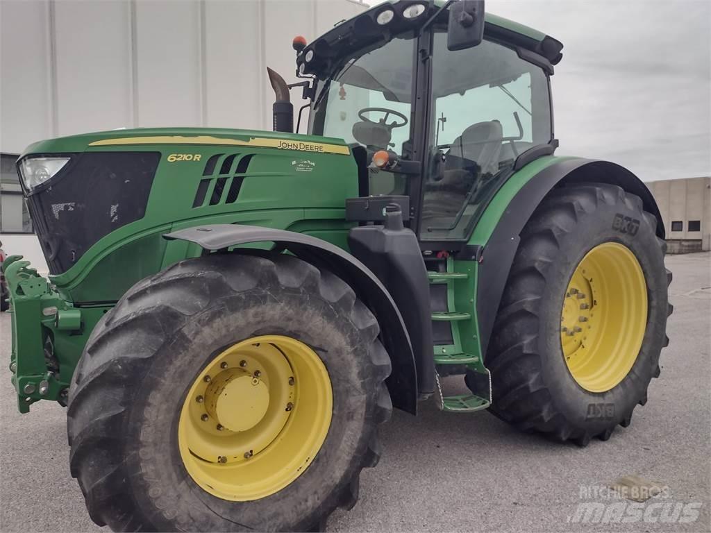 John Deere 6210 R Traktorok