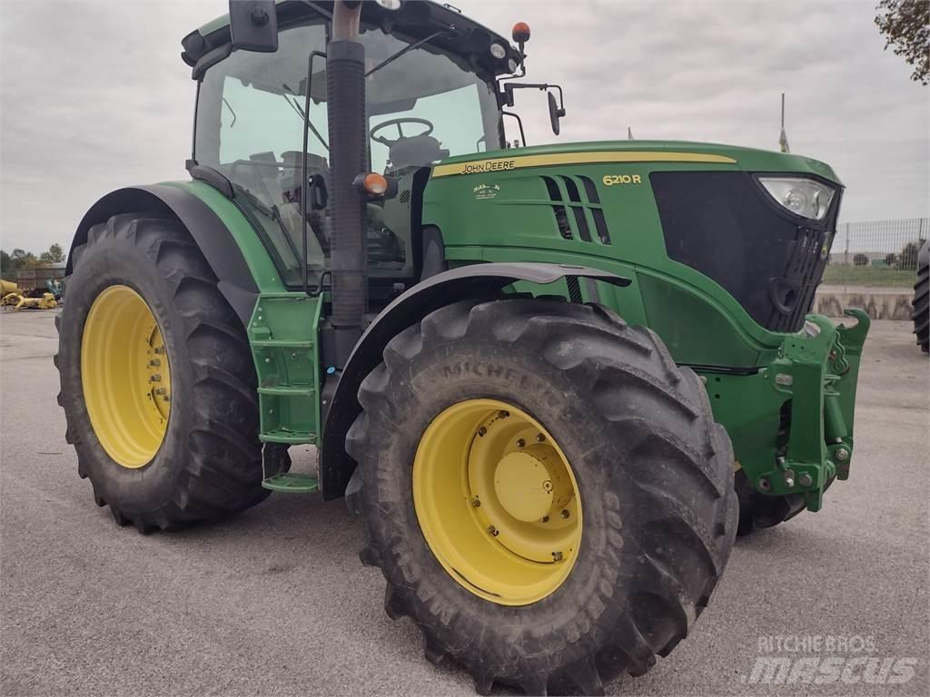 John Deere 6210 R Traktorok
