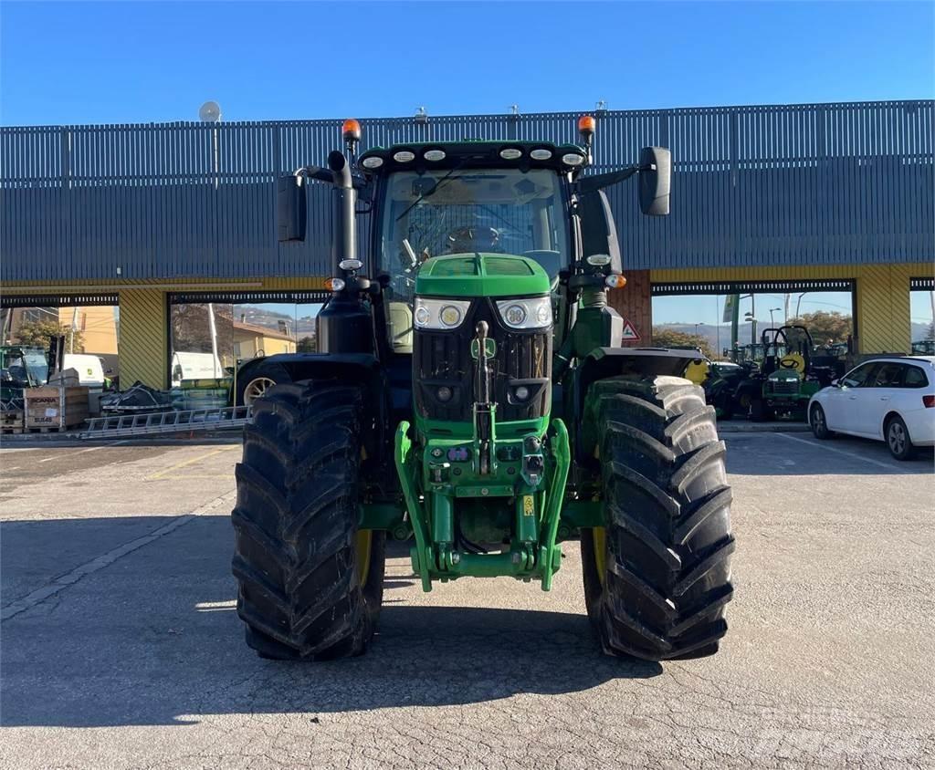 John Deere 6250 R Traktorok