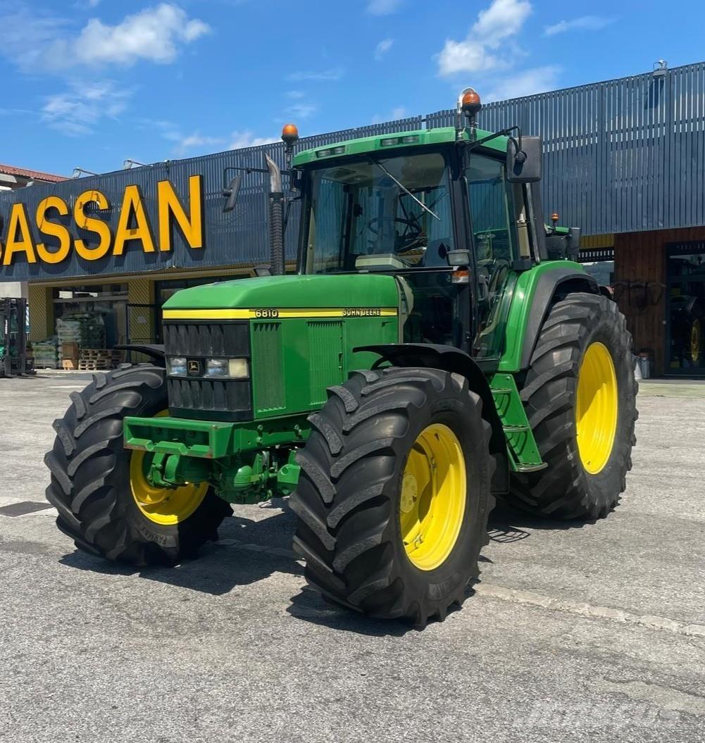 John Deere 6810 Traktorok