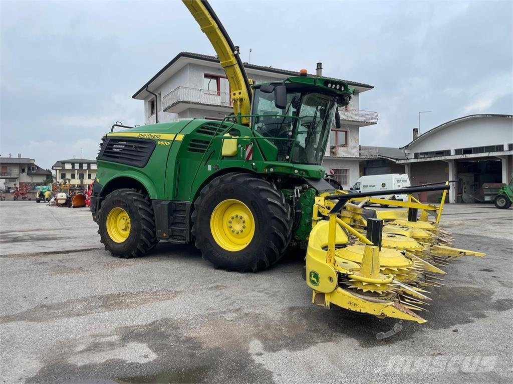 John Deere 9600i Szecskázók