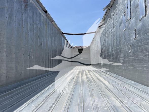  WARREN Dobozos pótkocsik