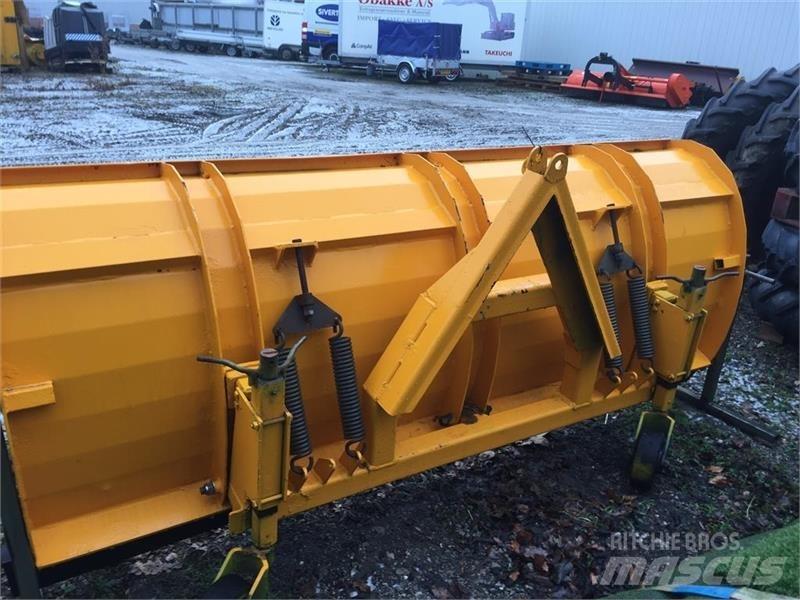 FM 2,5M Hóeltakarítók