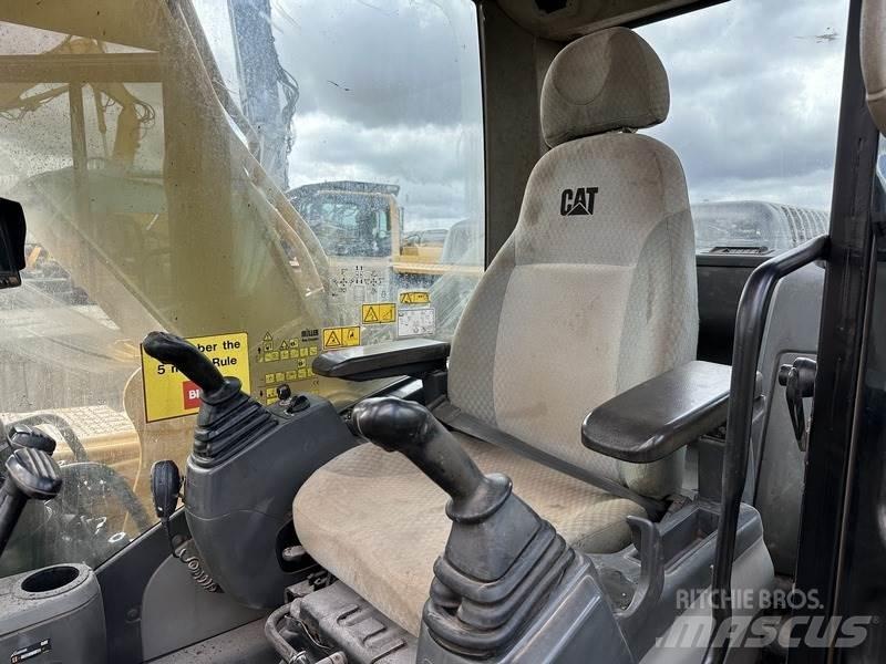 CAT 20T Excavator Lánctalpas kotrók