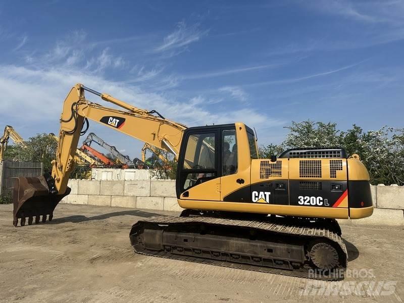 CAT 320 Lánctalpas kotrók