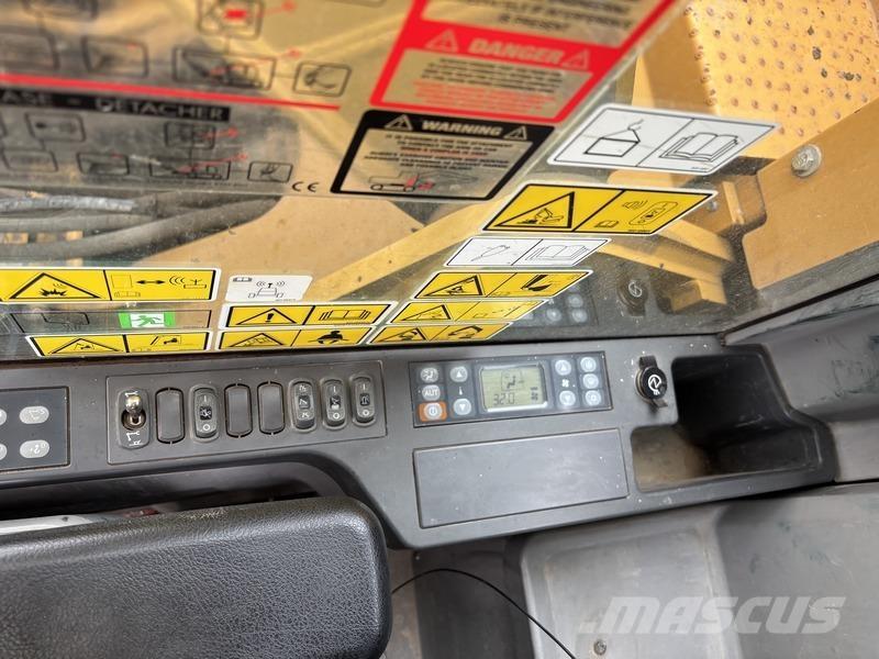 CAT 325FL Lánctalpas kotrók