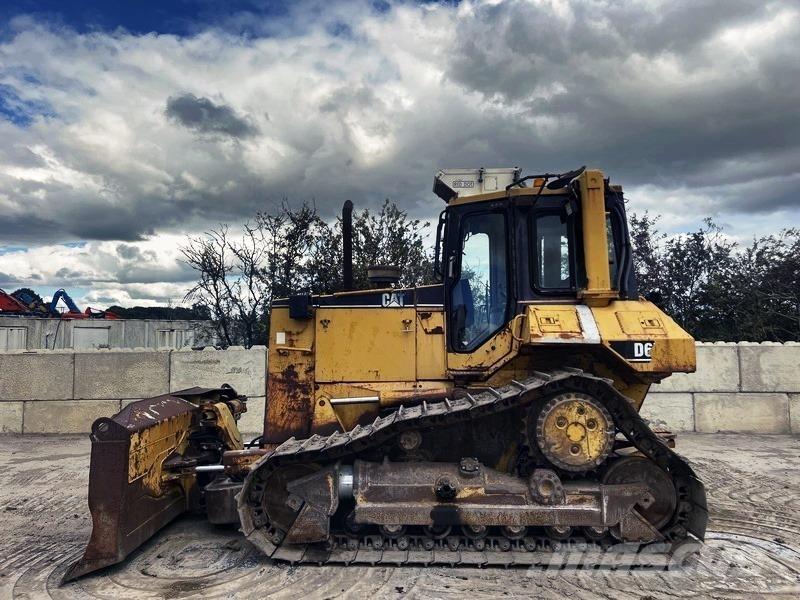 CAT D6M lánctalpas dózerek