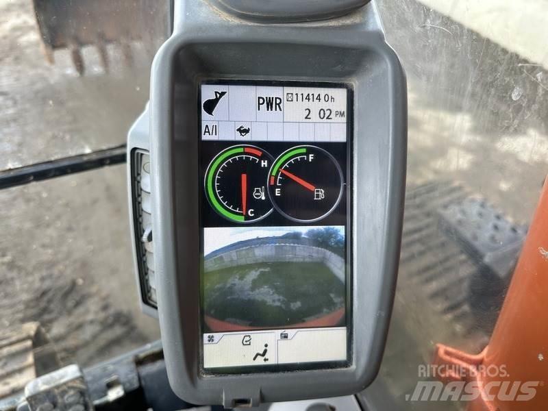 Hitachi ZX135 Lánctalpas kotrók