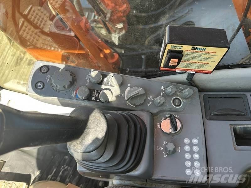 Hitachi ZX210LC-6 Lánctalpas kotrók