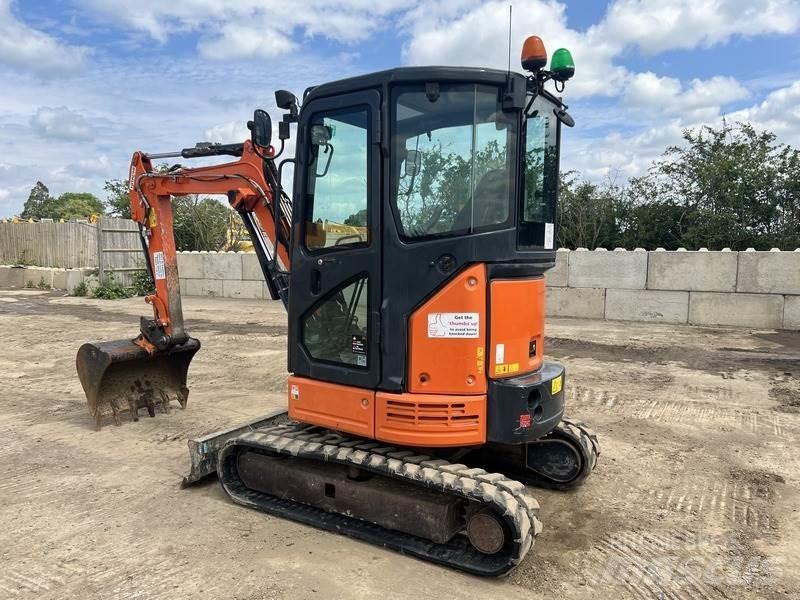 Hitachi ZX26U-5A CR Lánctalpas kotrók