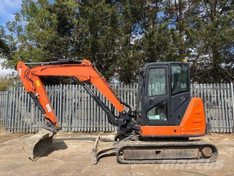 Hitachi ZX65 Közepes (midi) kotrók 7 t - 12 t