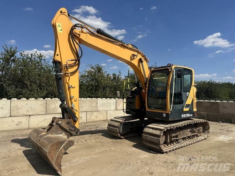 Hyundai HX130LCR Lánctalpas kotrók