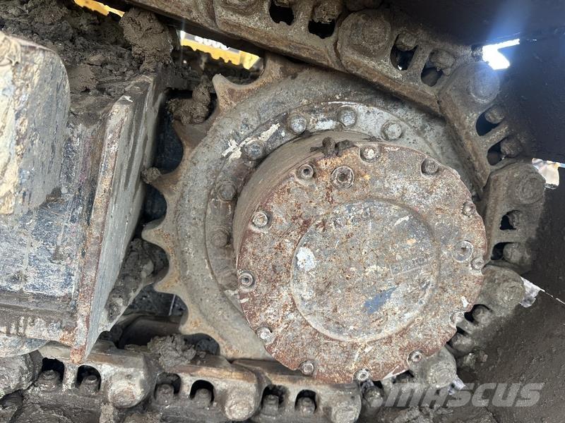 JCB 140X L 4F Lánctalpas kotrók