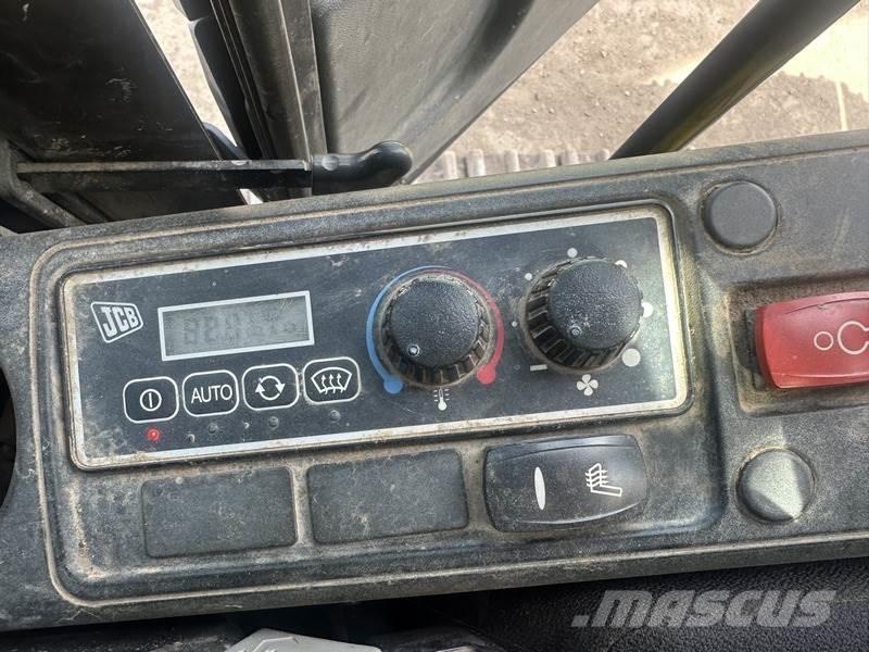 JCB JS220 LC Lánctalpas kotrók