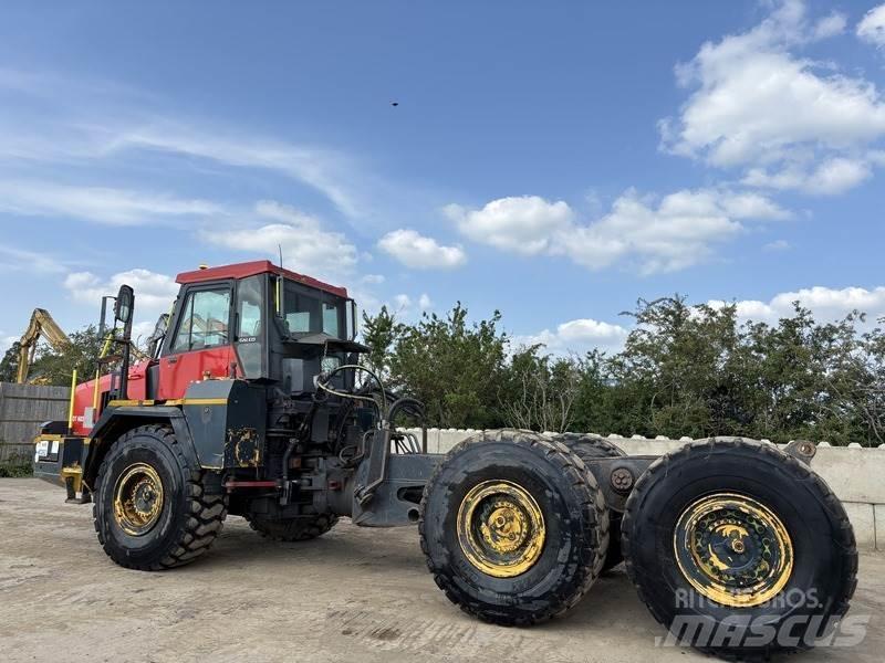 Komatsu HM300-1 Csuklósdömperek
