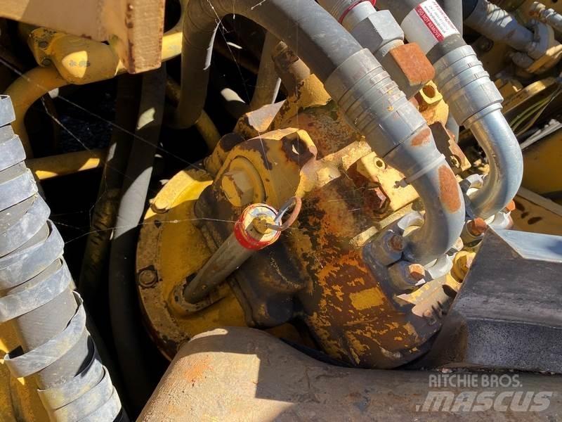Komatsu PC450LC-8 Lánctalpas kotrók