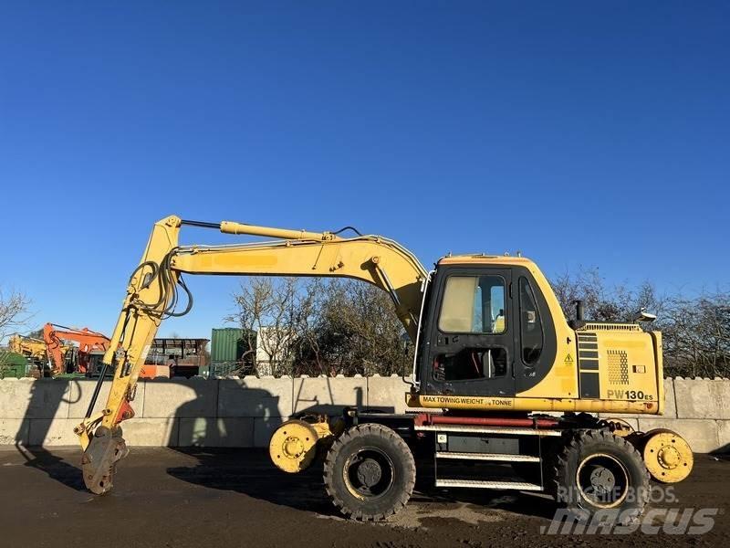 Komatsu PW130-6 Gumikerekes kotrók