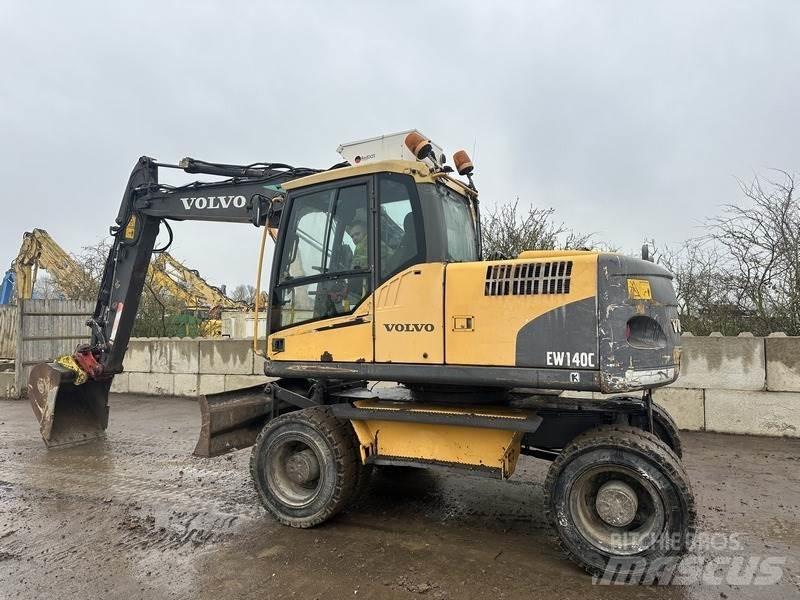 Volvo EW140 Gumikerekes kotrók