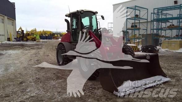 Takeuchi TW95 Gumikerekes homlokrakodók