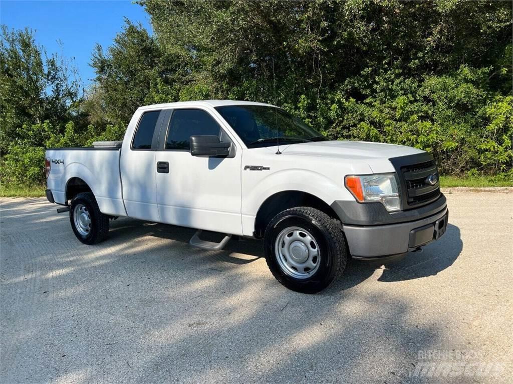 Ford F-150 Kis teherszállító/Platós kocsi