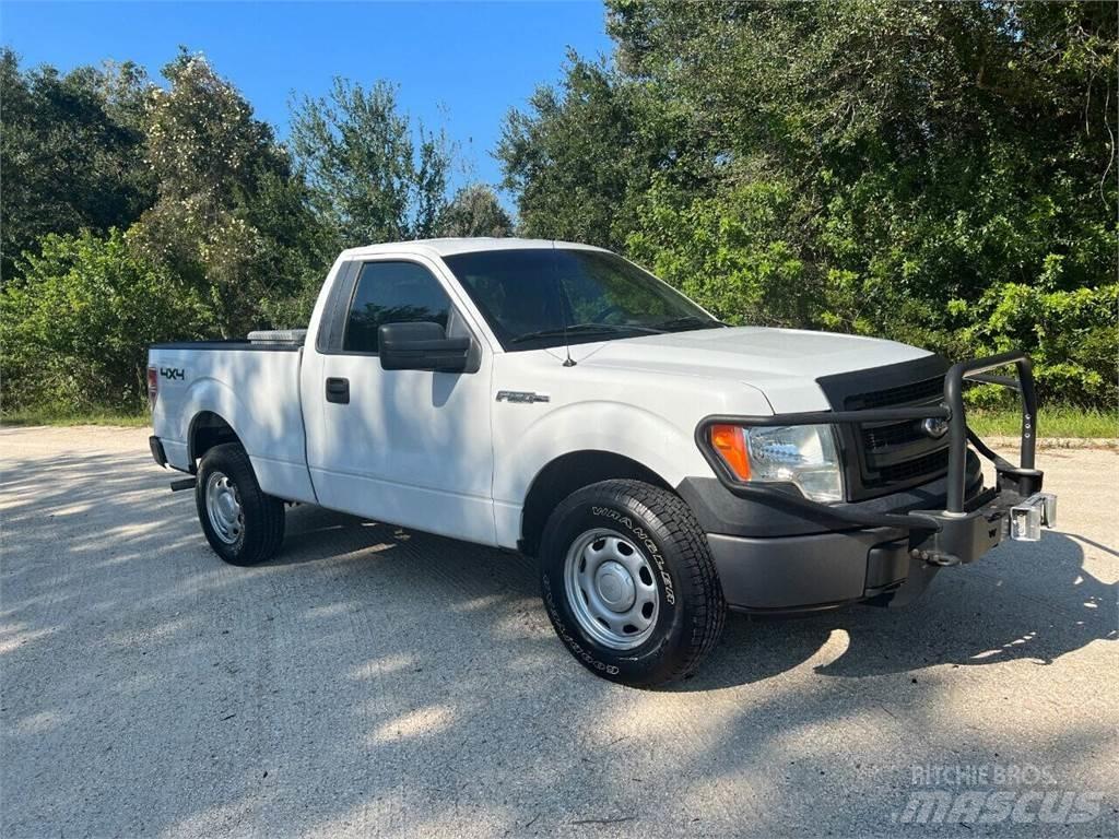 Ford F-150 Kis teherszállító/Platós kocsi