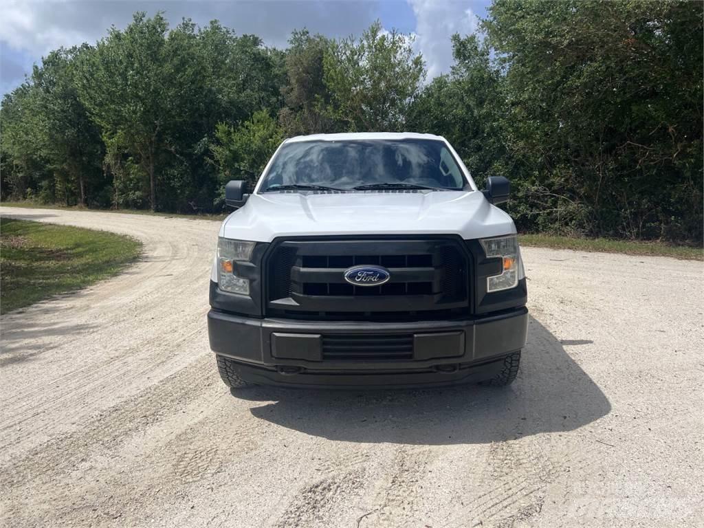 Ford F-150 Kis teherszállító/Platós kocsi