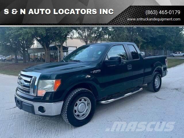 Ford F-150 Kis teherszállító/Platós kocsi