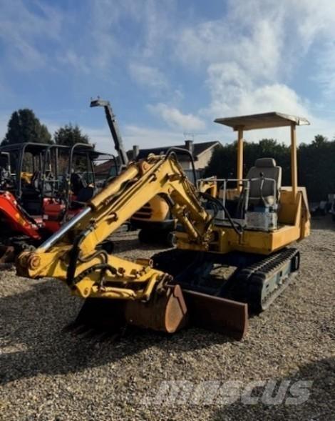 Komatsu PC20 Mini kotrók < 7t