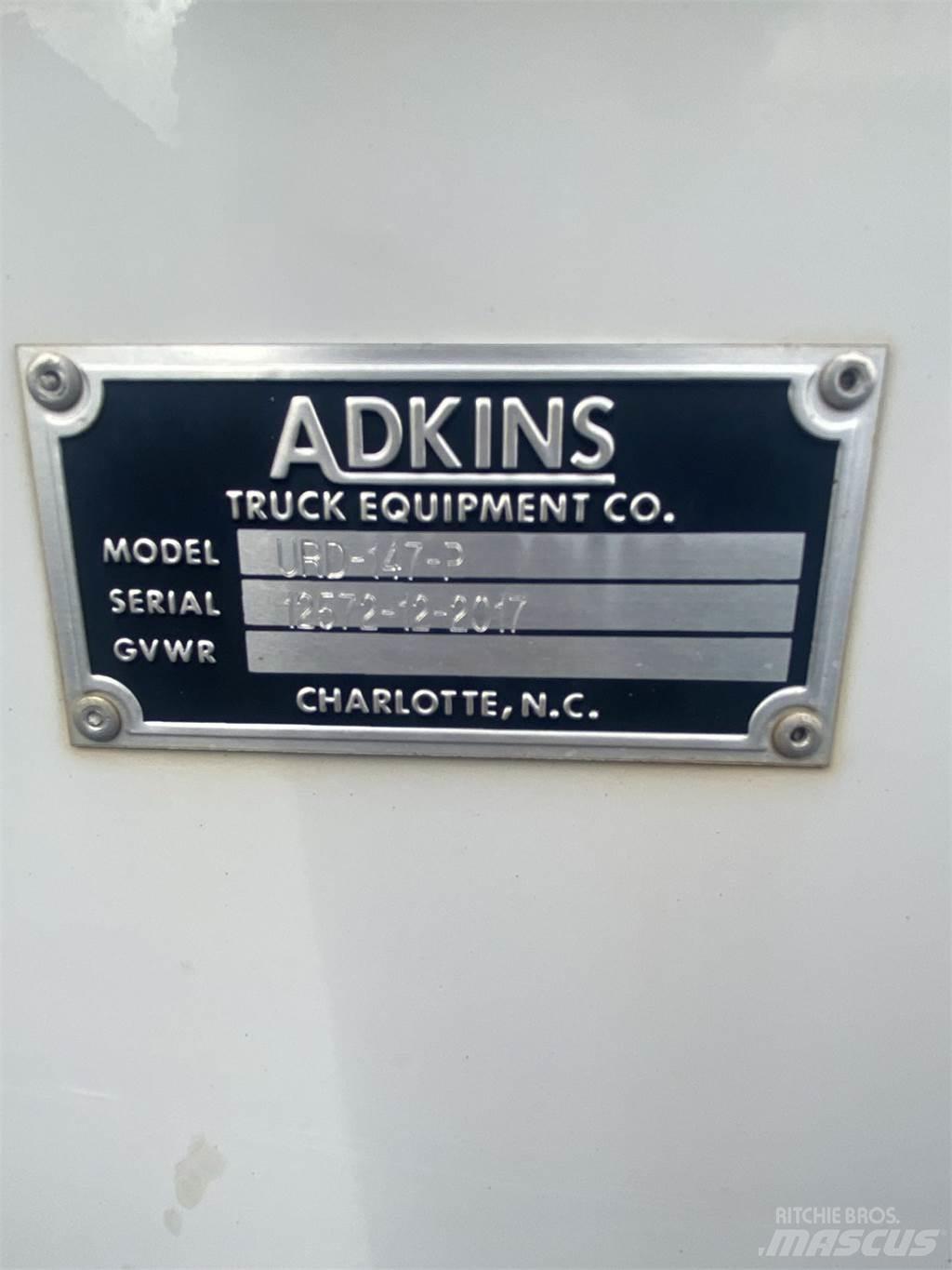  Adkins Service Body Egyéb