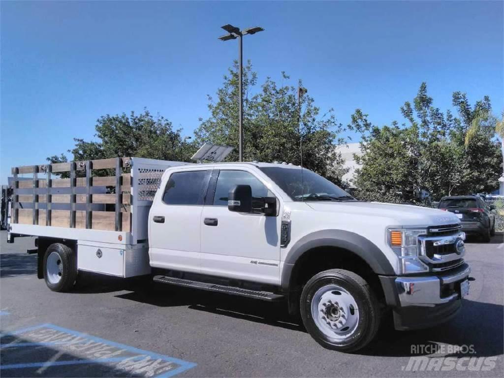 Ford F550 CREW CAB 4 Dobozos teherautók
