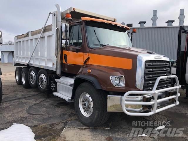 Freightliner 114SD Fülkés alváz