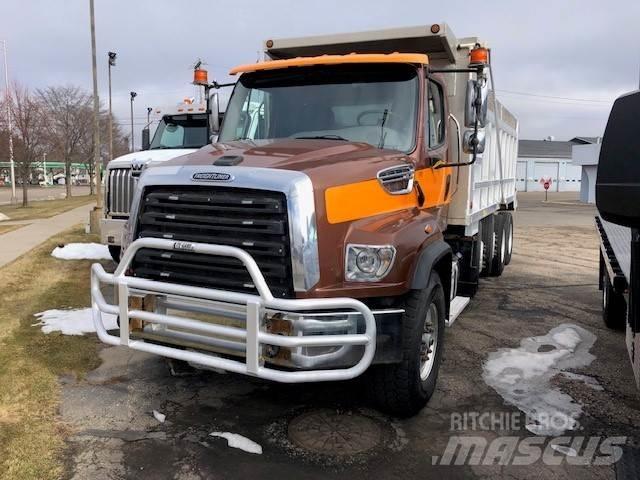 Freightliner 114SD Fülkés alváz