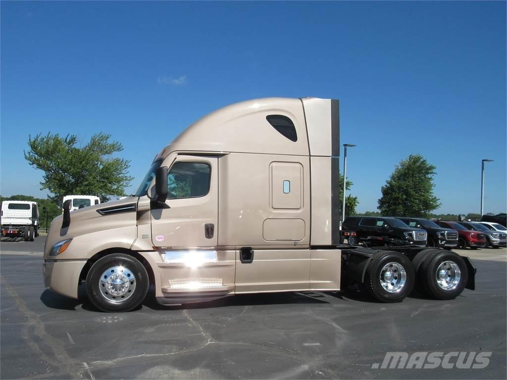 Freightliner CA126SLP Nyergesvontatók