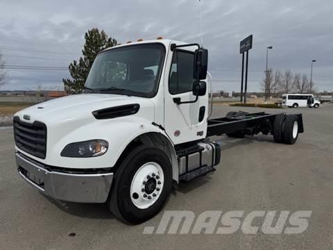 Freightliner M2 106 Nyergesvontatók