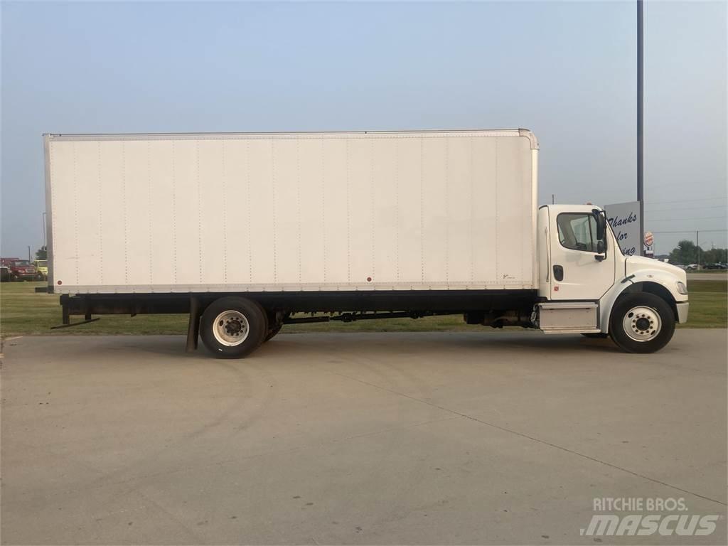 Freightliner M2 106 Fülkés alváz