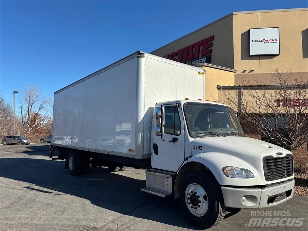Freightliner M2 106 Dobozos teherautók