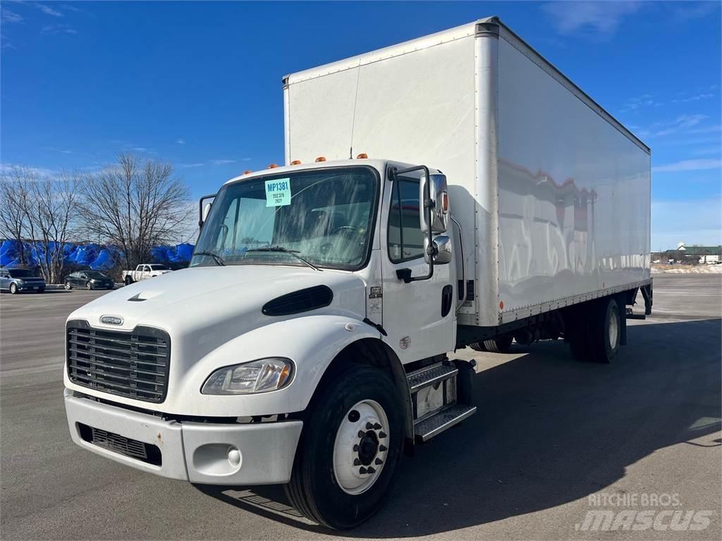 Freightliner M2 106 Dobozos teherautók