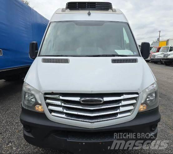 Freightliner sprinter Dobozos teherautók