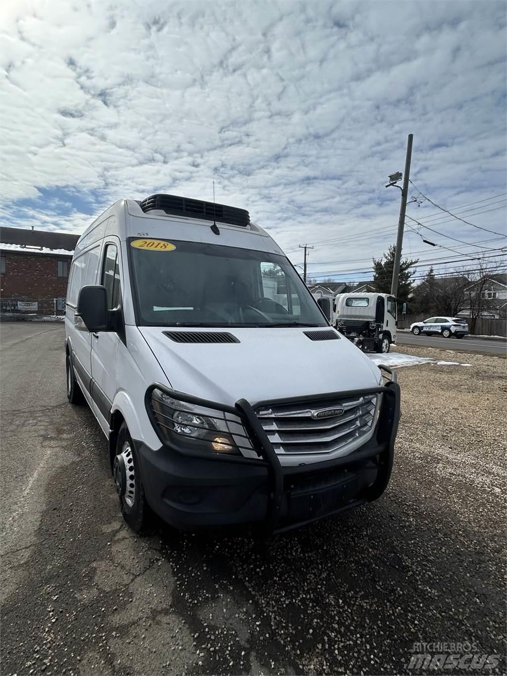Freightliner sprinter Dobozos teherautók