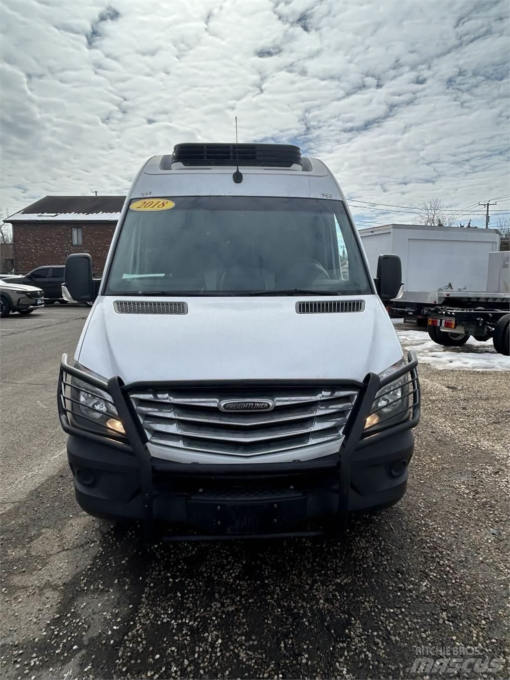 Freightliner sprinter Dobozos teherautók