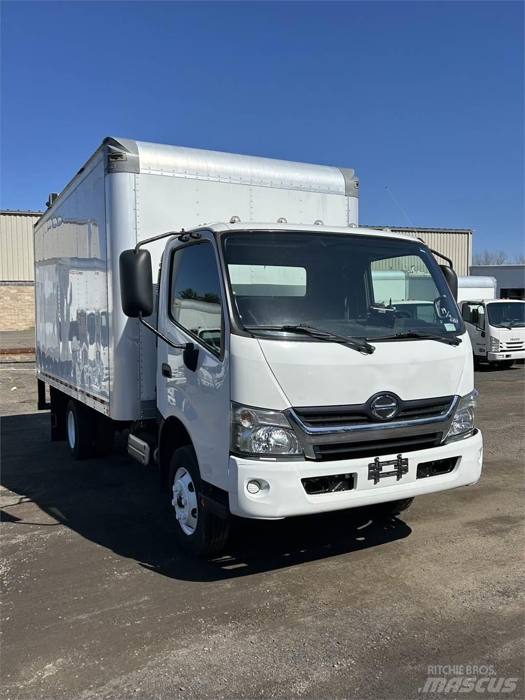Hino 155 Dobozos teherautók