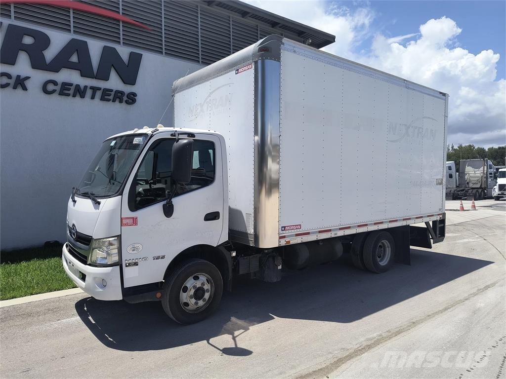 Hino 155 Dobozos teherautók