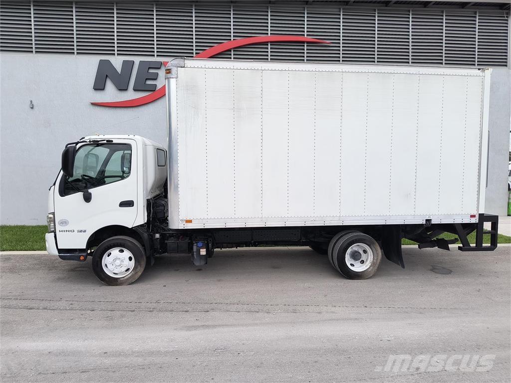 Hino 155 Dobozos teherautók