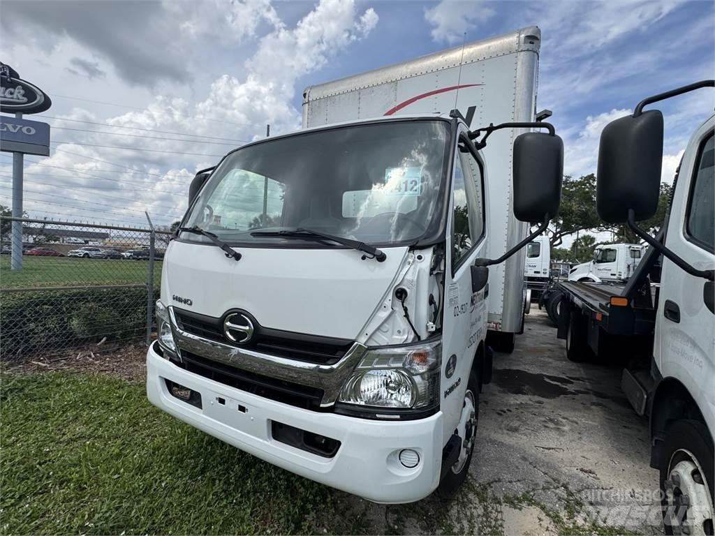 Hino 195 Dobozos teherautók