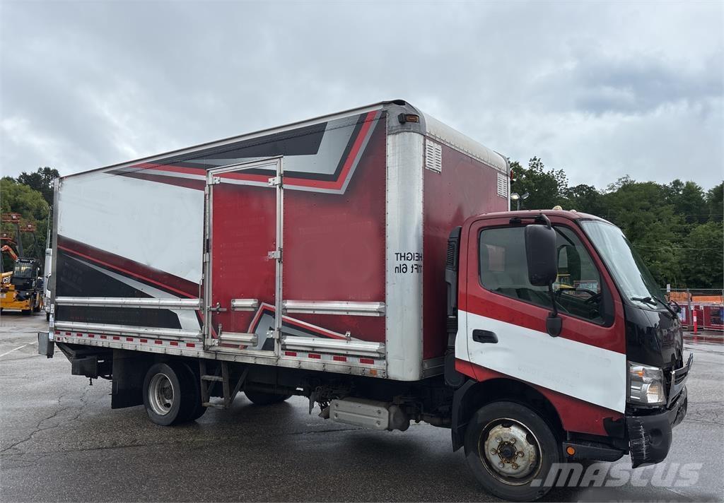 Hino 195 Dobozos teherautók