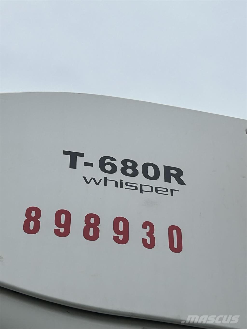 Hino 195 Dobozos teherautók