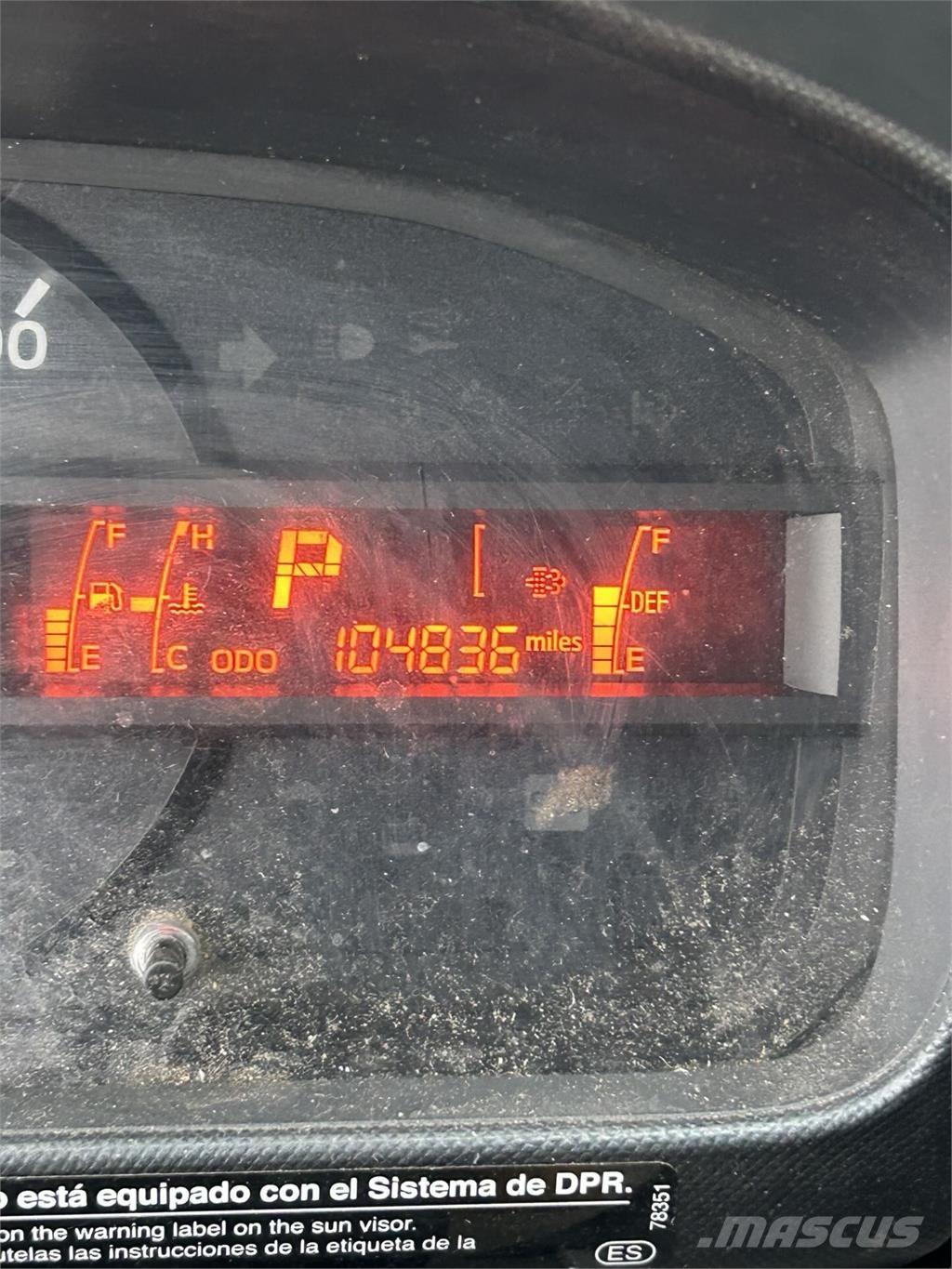 Hino 195 Dobozos teherautók