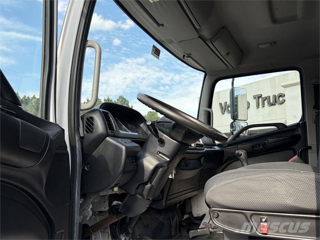 Hino 268 Dobozos teherautók