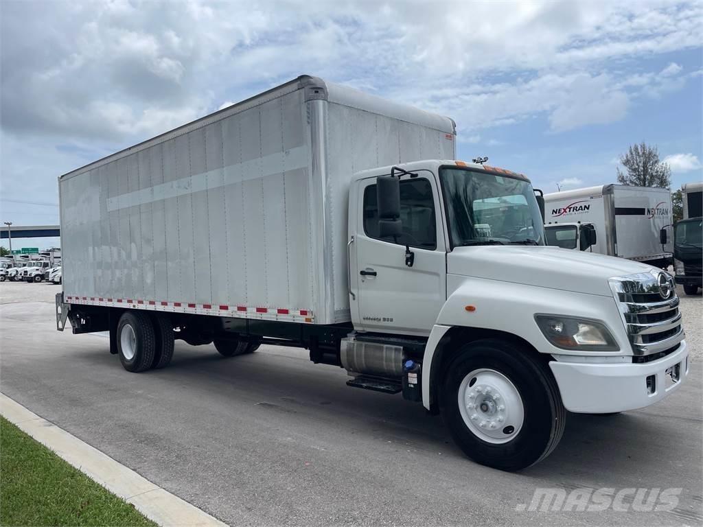 Hino 268 Dobozos teherautók