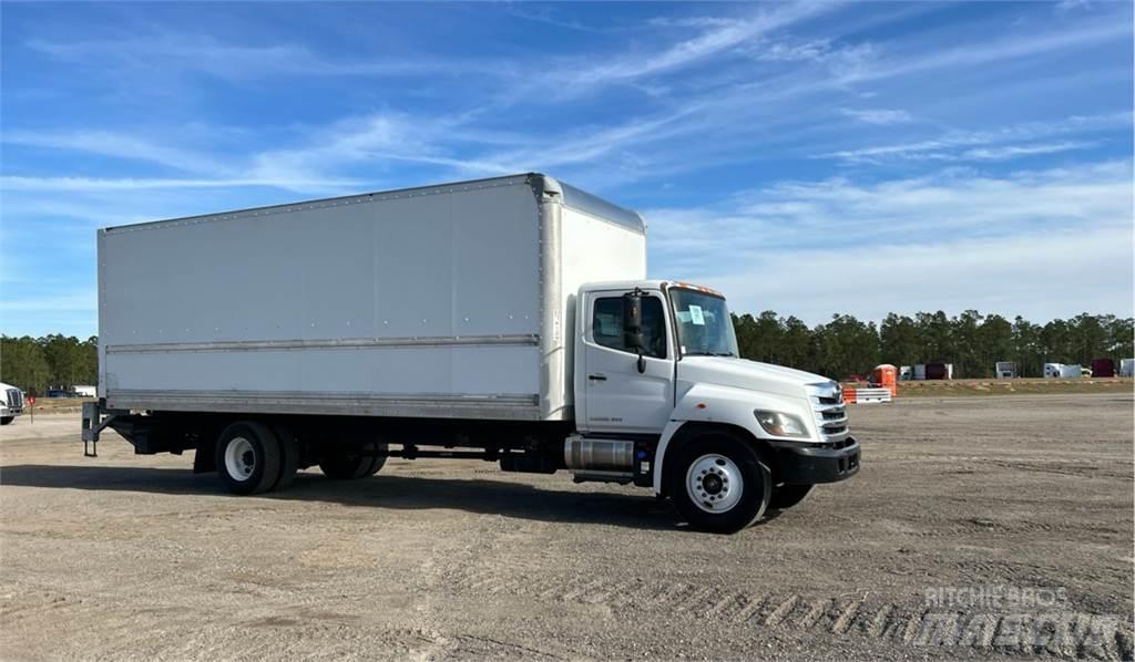 Hino 268A Dobozos teherautók